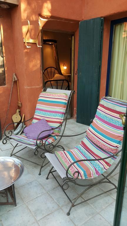 Residence Les Rossignols Roussillon (Vaucluse) Exterior foto